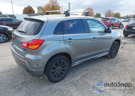 2011 Mitsubishi Outlander Sport Se z USA, uszkodzony, nr VIN JA4AP4AU0BZ011727